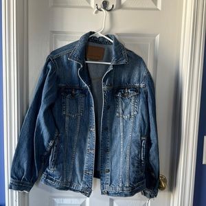 American Eagle jean jacket. Oversized Medium, Like new condition
